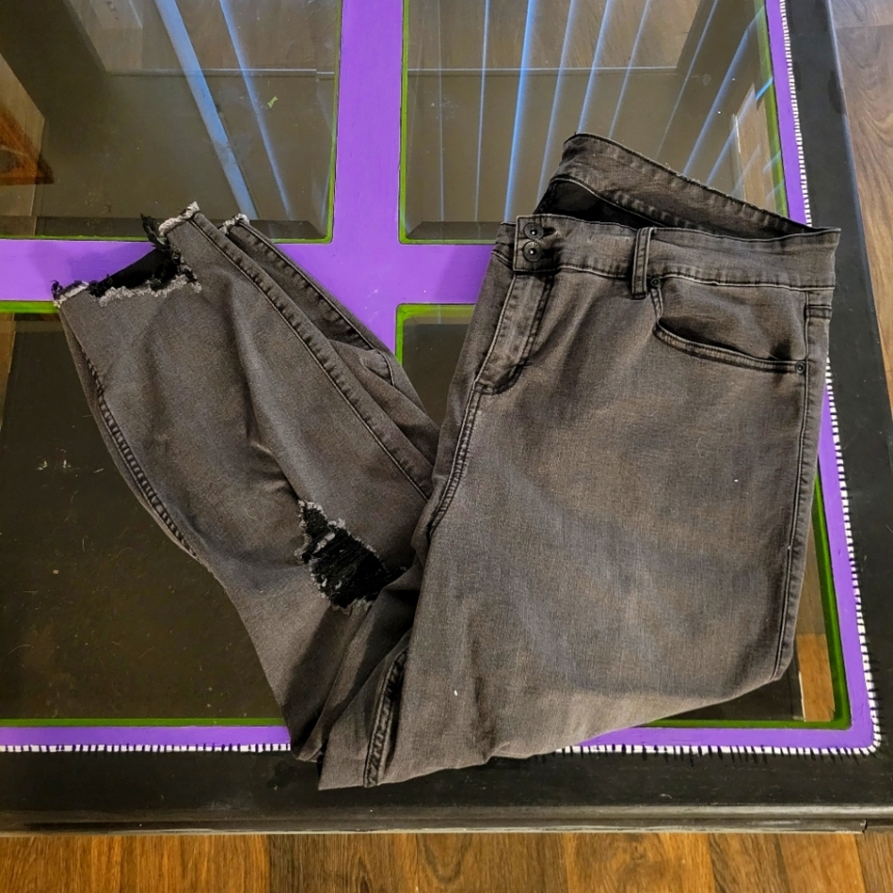 Hot Topic Ultra High Rise Crop Jeggings